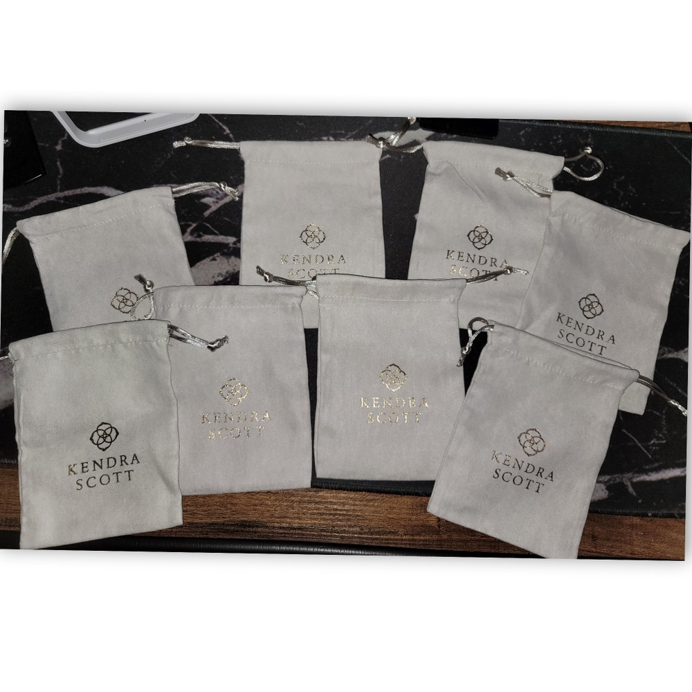(Set of 8) Kendra Scott jewelry pouches / dust bags